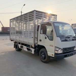 XE TẢI ISUZU QKR77HE4 CHỞ GIA CẦM 2.5 TẤN